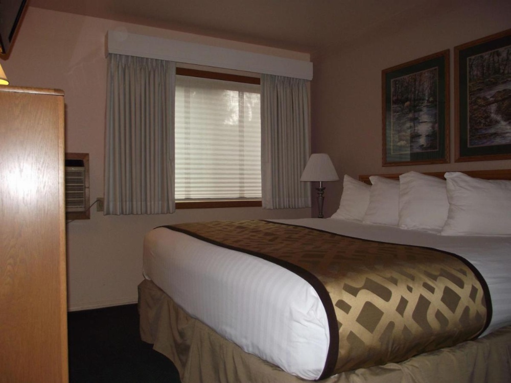 RiverTree Inn & Suites Image 14