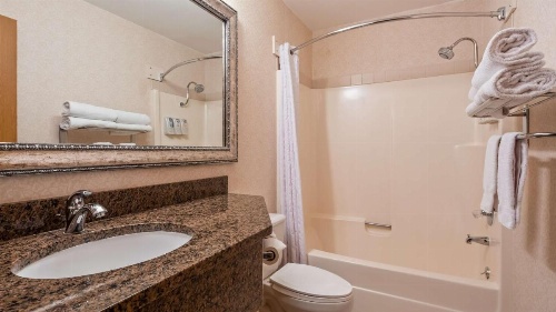 RiverTree Inn & Suites image 17