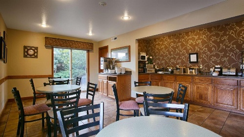 RiverTree Inn & Suites image 38