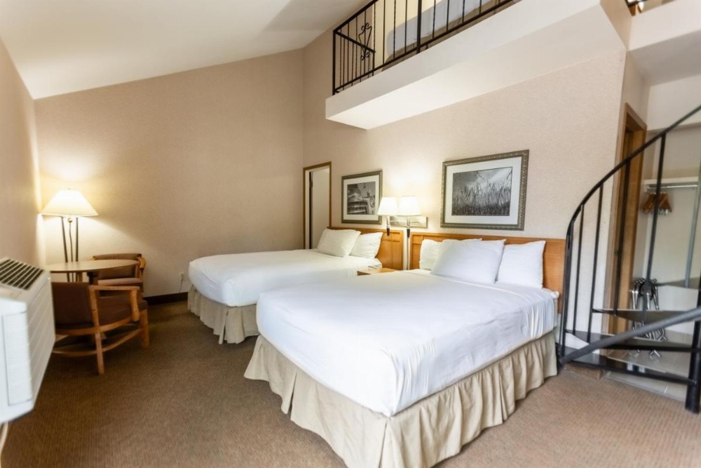 RiverTree Inn & Suites Image 7